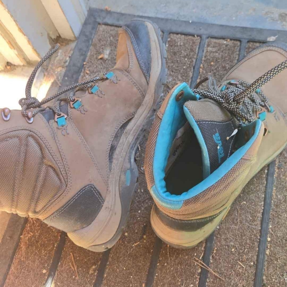 Teva Brown and Blue Women's Hiking Boots - Picture 3 of 3